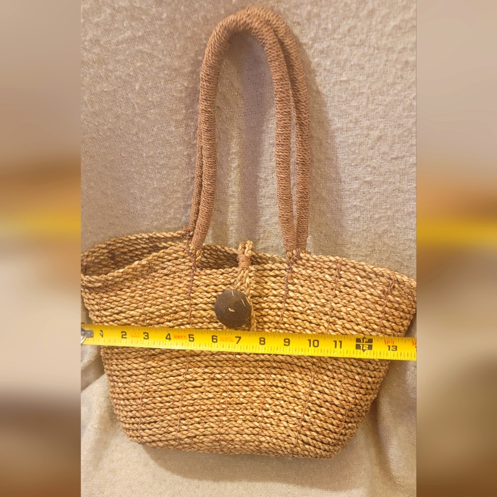 Handwoven Straw Purse/Beach Bag From Costa Rica